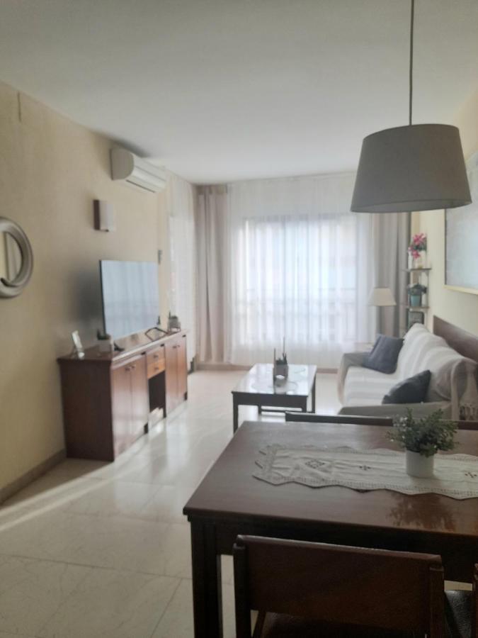 Nice Apartment In Hotel Ronda 4 First Beach Line Фуэнхирола Экстерьер фото