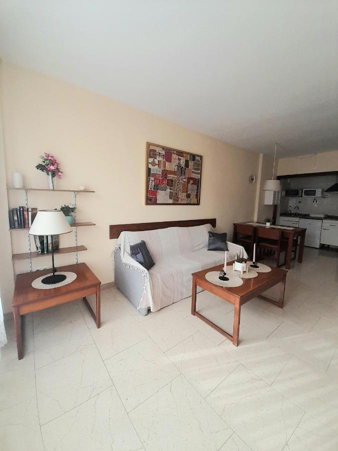 Nice Apartment In Hotel Ronda 4 First Beach Line Фуэнхирола Экстерьер фото