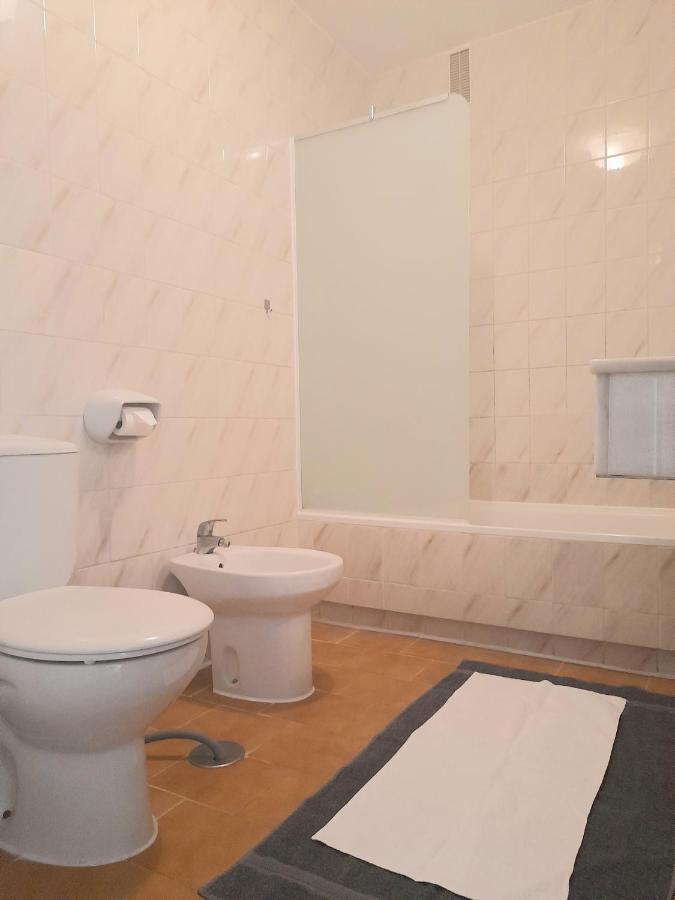 Nice Apartment In Hotel Ronda 4 First Beach Line Фуэнхирола Экстерьер фото