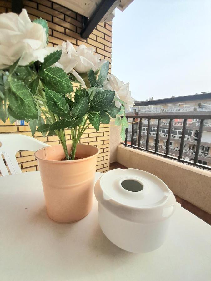Nice Apartment In Hotel Ronda 4 First Beach Line Фуэнхирола Экстерьер фото