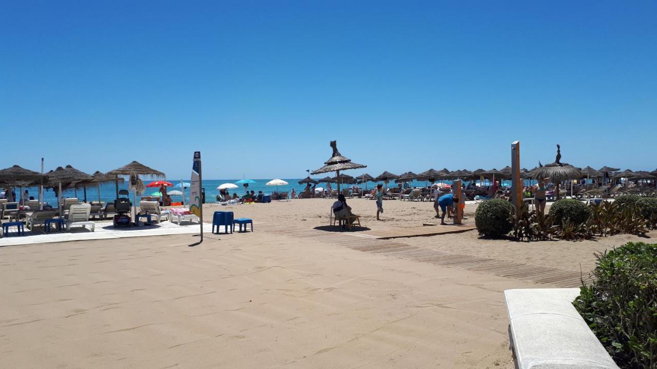 Nice Apartment In Hotel Ronda 4 First Beach Line Фуэнхирола Экстерьер фото